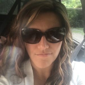 Meet your Posher, Candice